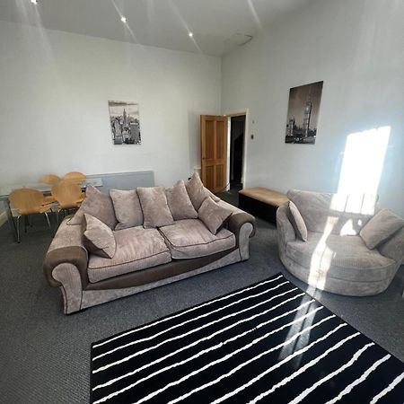 Апартаменты No 3 - Large 1 Bed Near Sefton Park And Lark Lane Ливерпуль Экстерьер фото